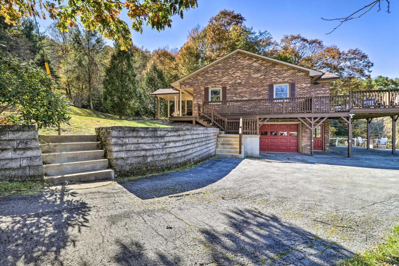 Welcoming Boone Getaway Near Hiking And Skiing! エクステリア 写真